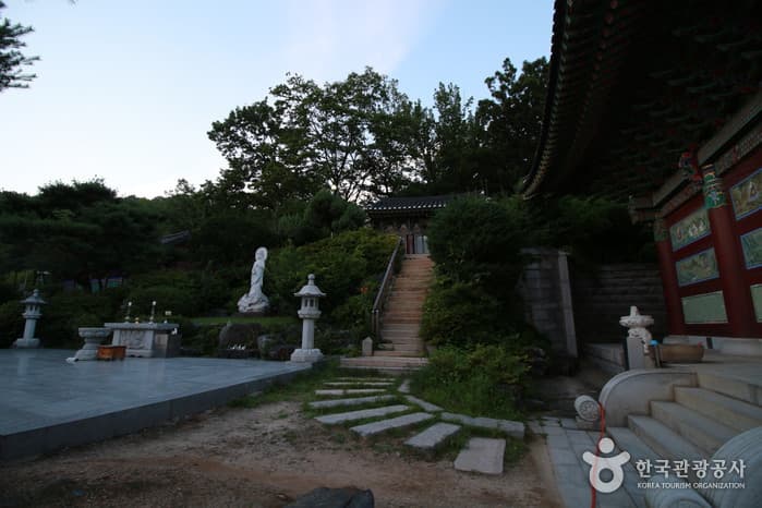 서울_서대문구_봉원사(서울)05