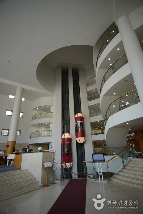 한화리조트 산정호수_로비1