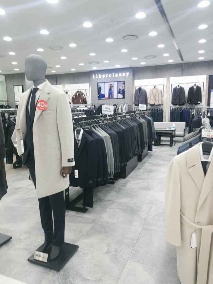 Liberclassy - MODA Outlet Incheon Branch [Tax Refund Shop]  (리버클래시 모다아울렛 인천점)