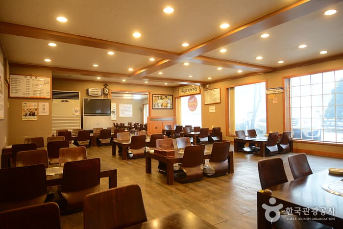 복두부집_내부1