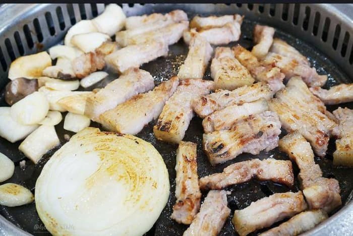 Keunson Jeju Heukdwaeji (큰손제주흑돼지)