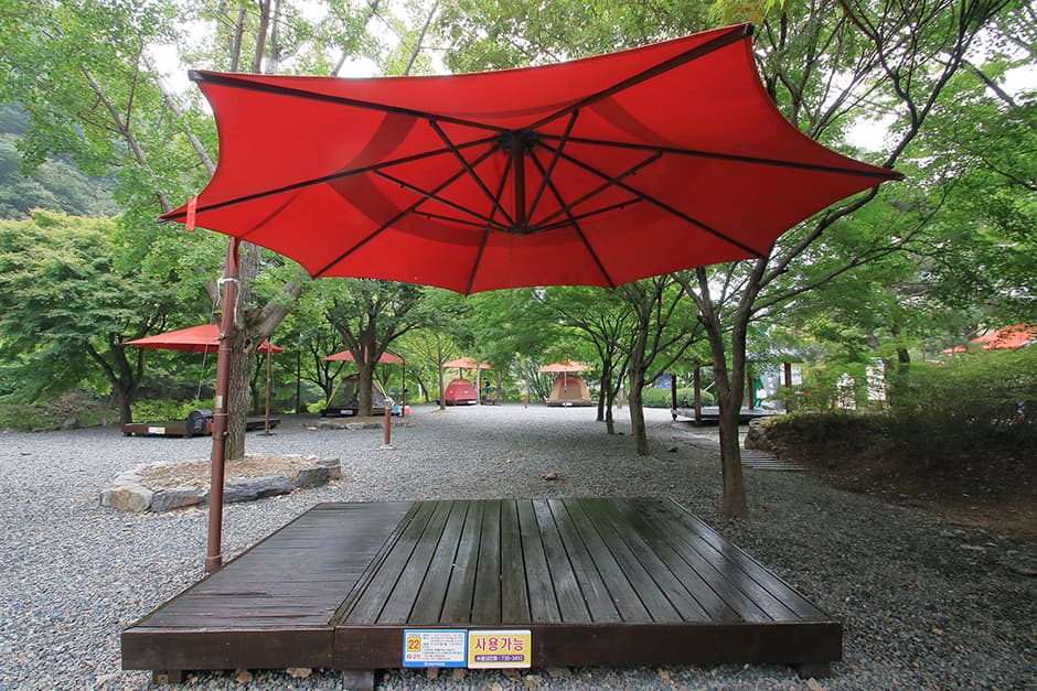 장령산자연휴양림야영장_데크