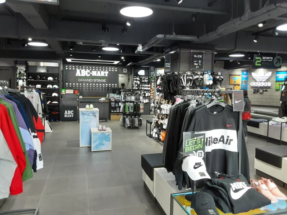 ABC마트 GS청주성안_4