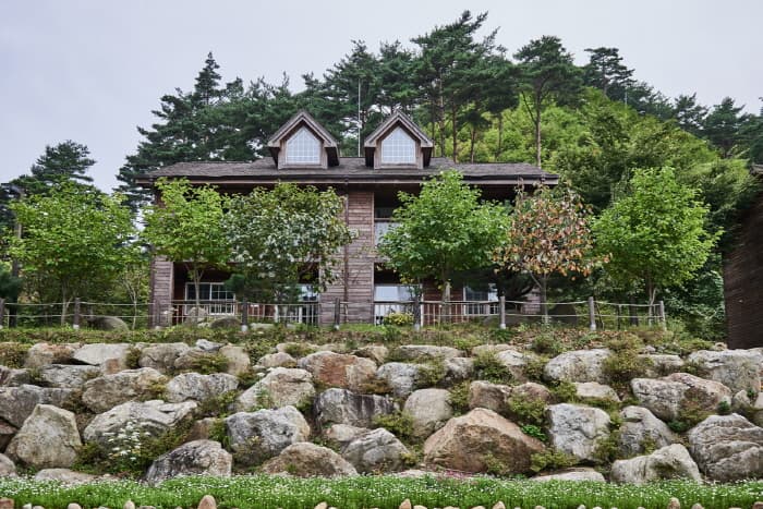 Geombongsan Recreational Forest (검봉산자연휴양림)
