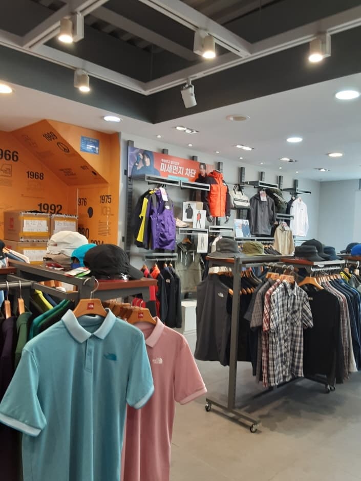 The North Face - Sokcho Branch [Tax Refund Shop] (노스페이스속초점)