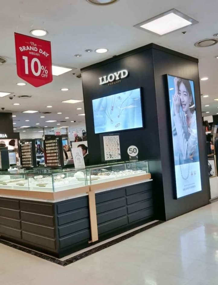 Lloyd - Newcore Sanbon Branch [Tax Refund Shop] (로이드 뉴코아 산본점)