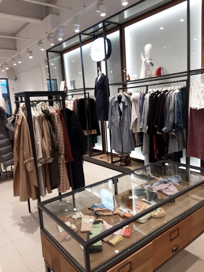 Daehyun Dewl - Lotte Dongbusan Branch [Tax Refund Shop] (대현 듀엘 롯데동부산)