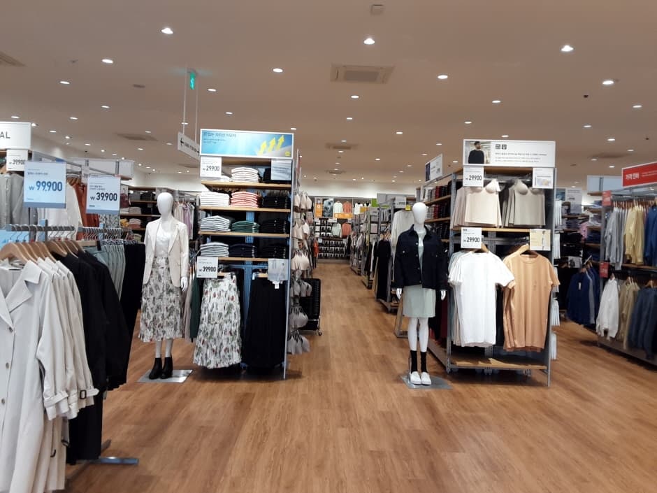 유니클로 아산풍기_2