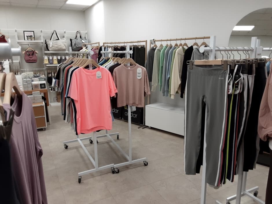 안다르 롯데아울렛 동부산점_2