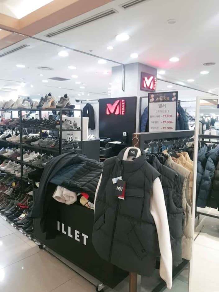 Millet - MODA Outlet Bupyeong Branch [Tax Refund Shop] (밀레 모다아울렛 부평점)