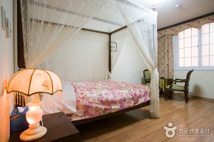 제주도_제주시_늘송파크텔_특실01