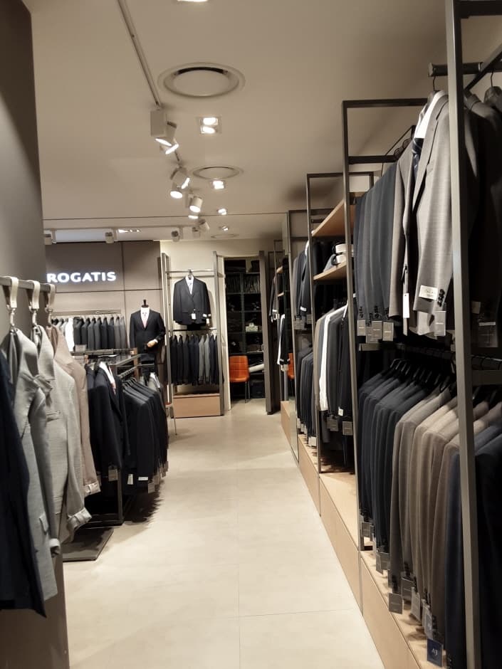 Rogatis - Hyundai Garden5 Branch [Tax Refund Shop] (로가디스 현대 시티몰 가든파이브점)