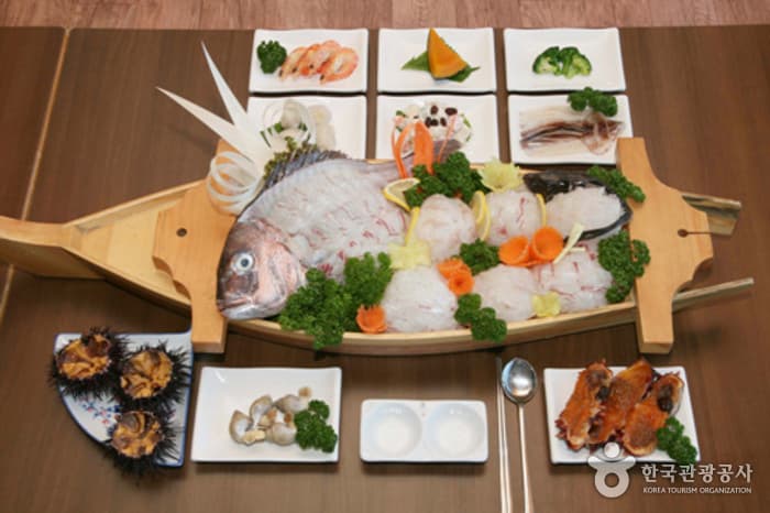 강원_속초시_일출봉횟집_모듬회2