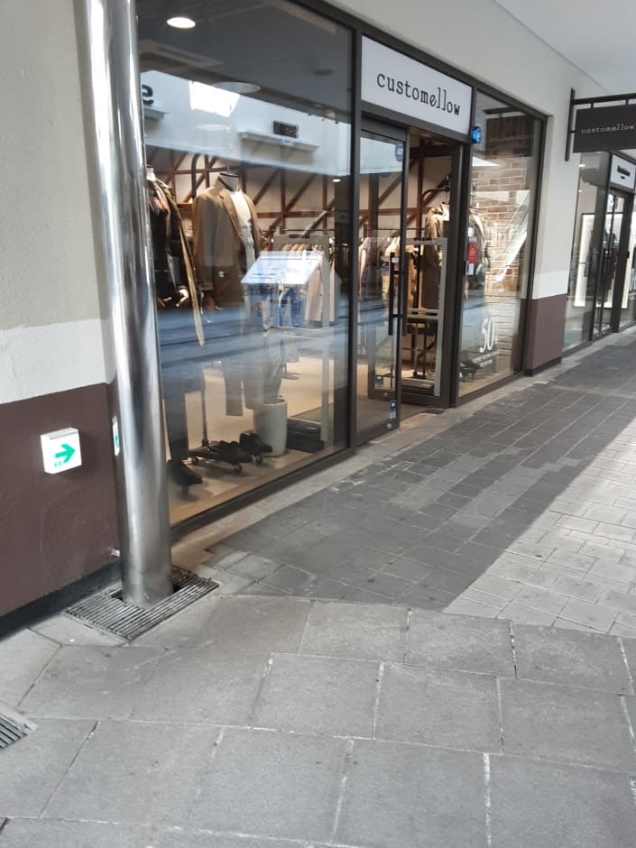 Kolon Customellow - Lotte Dongbusan Branch [Tax Refund Shop] (코오롱 커스텀멜로우 롯데동부산)