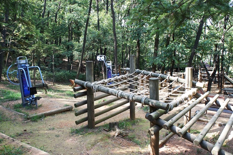 경기도_광명시_구름산산림욕장_놀이터