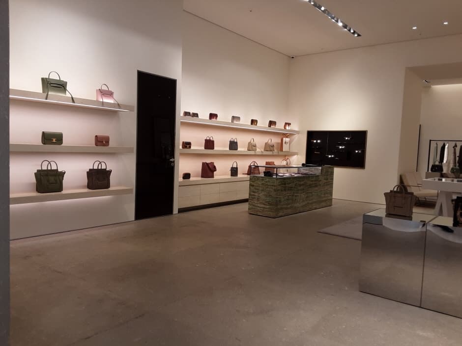 셀린느 롯데 에비뉴엘 월드타워점_3