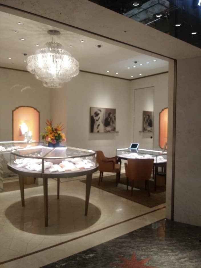 불가리 현대 본점_3