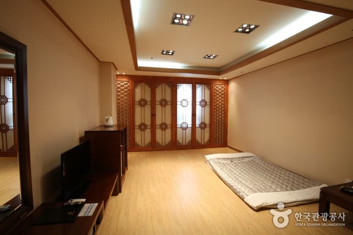 숙박_부산_르네상스_온돌_1