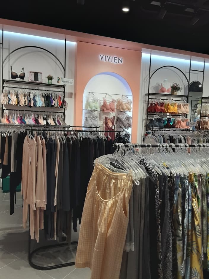 비비안 이시아폴리스_3