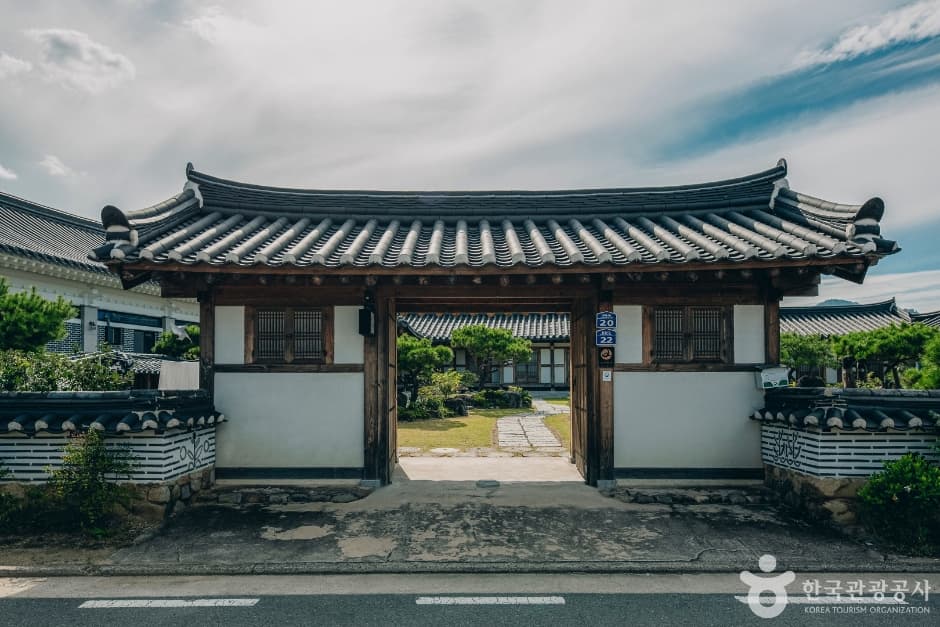 Gyeongjuhanok 1st (경주한옥1번가)
