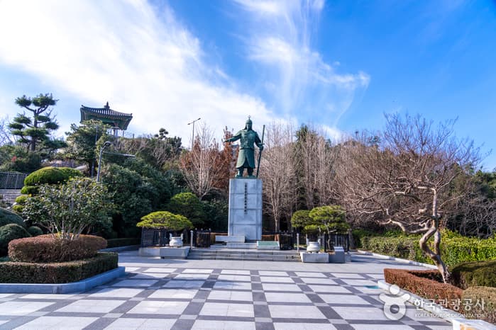 한국관광공사 추천 2월 걷기여행길_유달산 일주도로 및 둘레숲길 유달산 둘레길_5