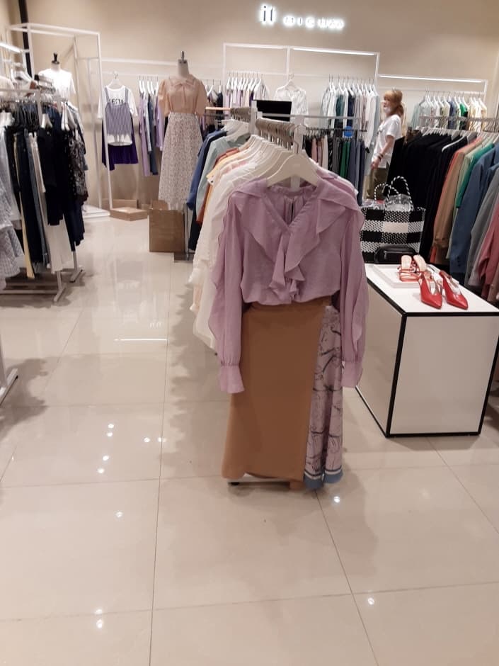 It Michaa - Lotte Paju Branch [Tax Refund Shop] (잇미샤 롯데파주)