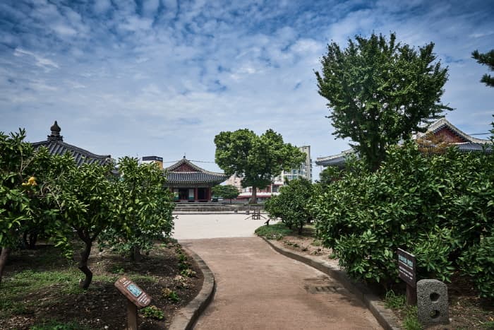 한국문화정보원_제주목관아_097