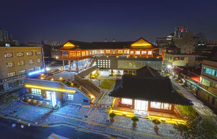 Seoul Yangnyeongsi Herb Medicine Museum (서울약령시 한의약박물관)