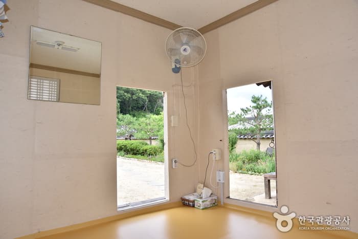 경북_봉화_남호구택_작은문간방04