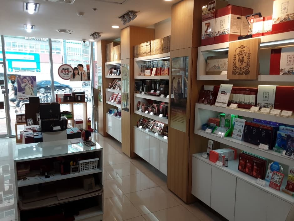 CheongKwanJang - Jamsilbon-dong Branch [Tax Refund Shop] (정관장 잠실본동)