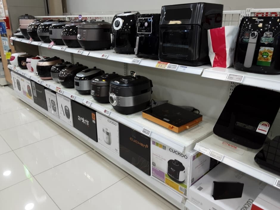 롯데하이마트 상무롯데마트점_2