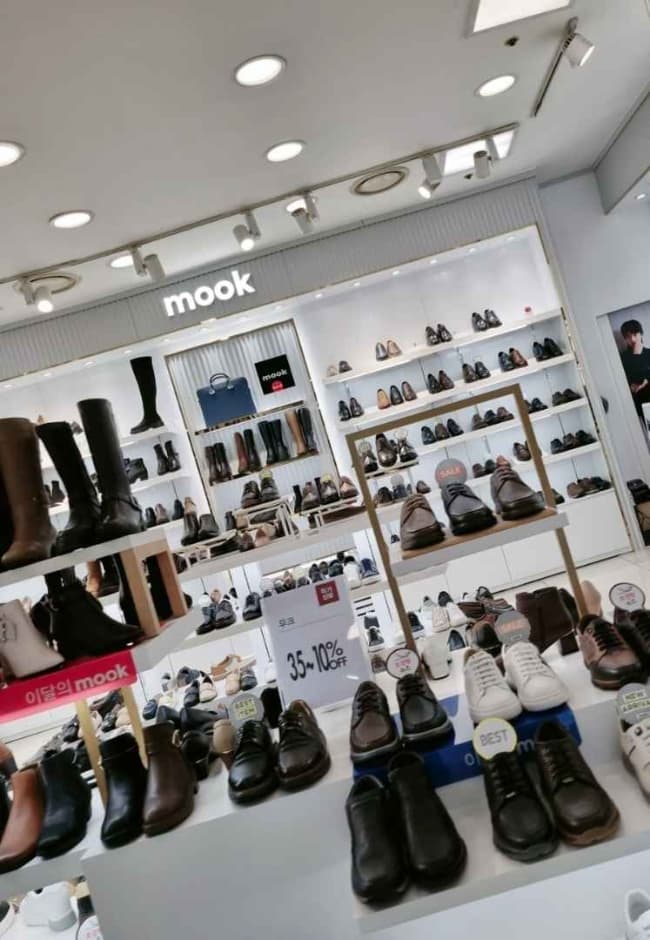 Mook - Newcore Sanbon Branch [Tax Refund Shop] (무크 뉴코아 산본점)