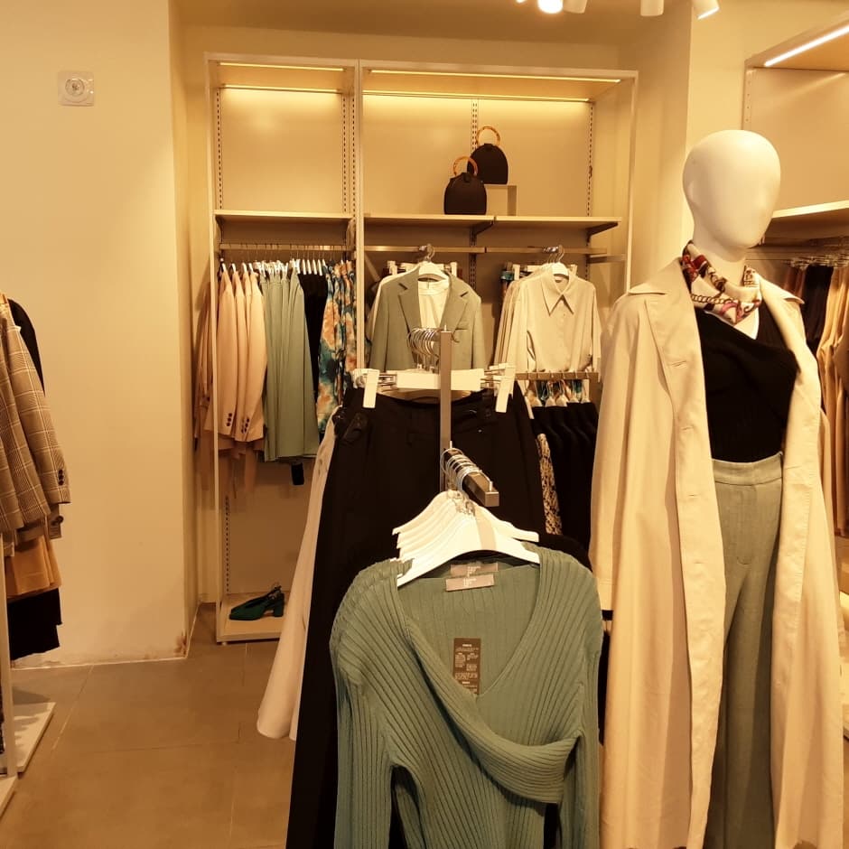 에잇세컨즈 제주중앙점_4