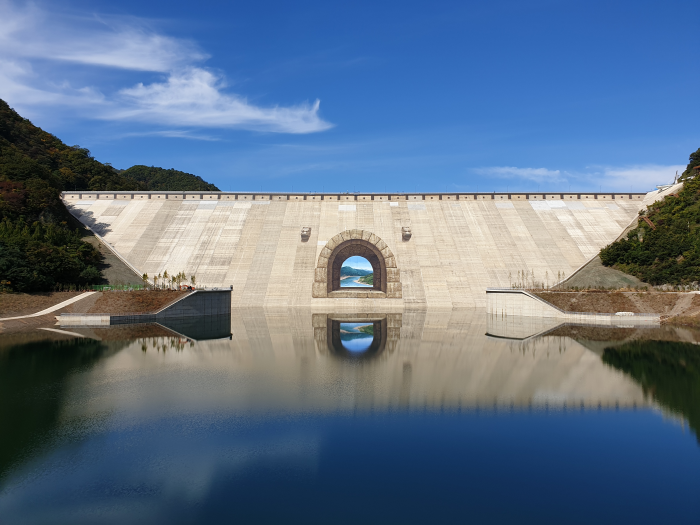 Peace Dam - Hwacheon (평화의댐 (화천))