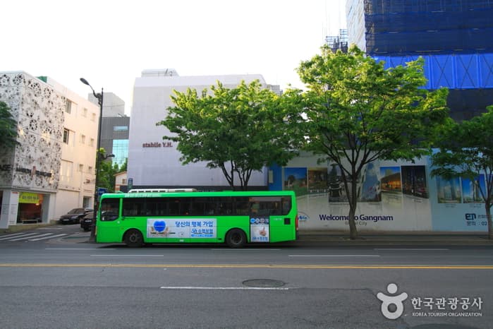 서울_강남_논현 가구거리04