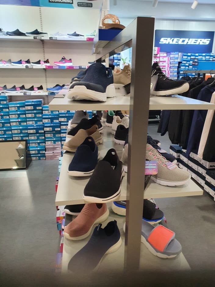 스케쳐스 롯데팩토리가산_2