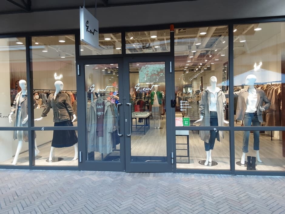 SI G-Cut - Shinsegae Busan Branch [Tax Refund Shop] (SI 지컷 신세계부산)