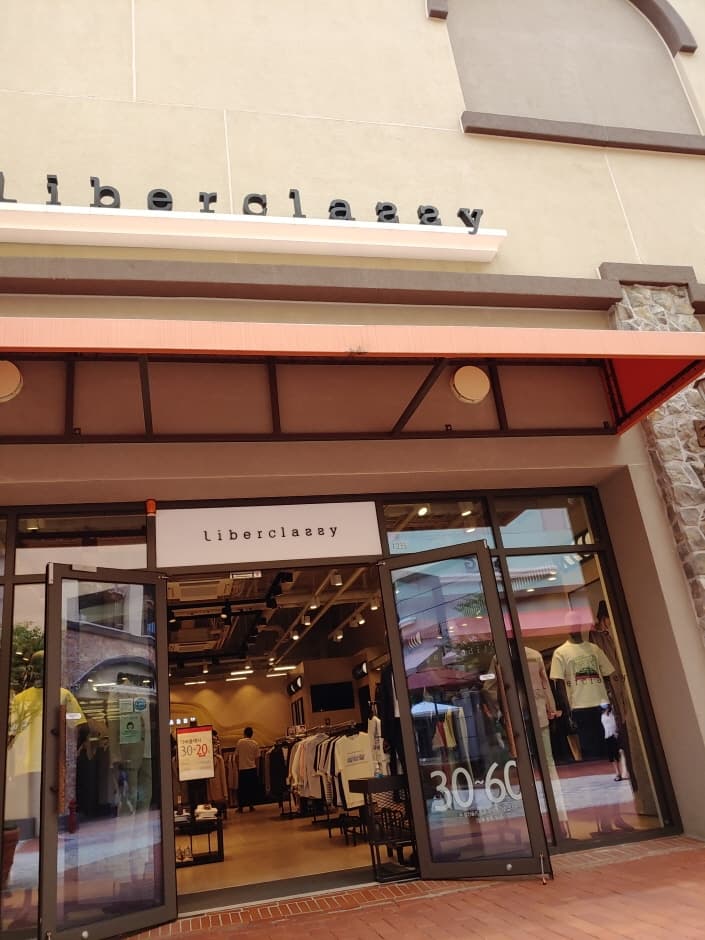 Liberclassy - Lotte Giheung Branch [Tax Refund Shop] (리버클래시 롯데기흥)