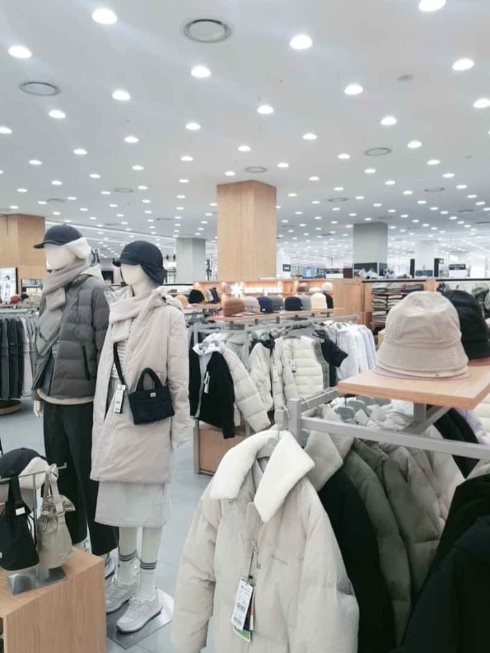 Snow Peak - MODA Outlet Incheon Branch [Tax Refund Shop]  (스노우피크 모다아울렛 인천점)