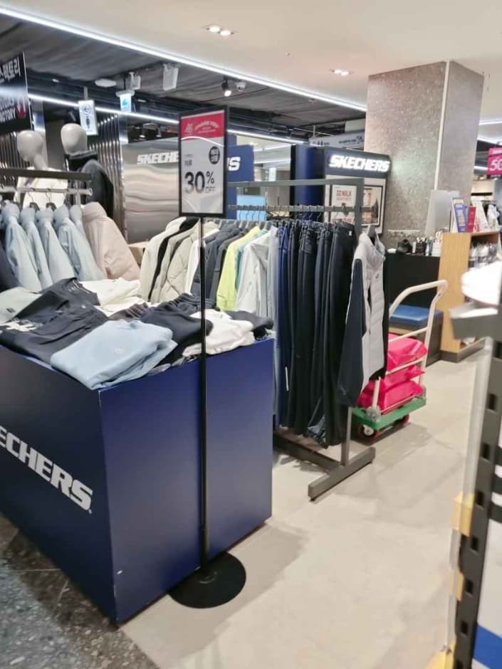 Skechers - NC Singuro Branch [Tax Refund Shop] (스케쳐스 nc신구로)