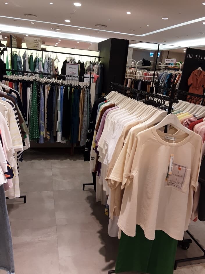 Shesmiss - Hyundai Outlets Gasan Branch [Tax Refund Shop] (쉬즈미스 현대아울렛 가산점)