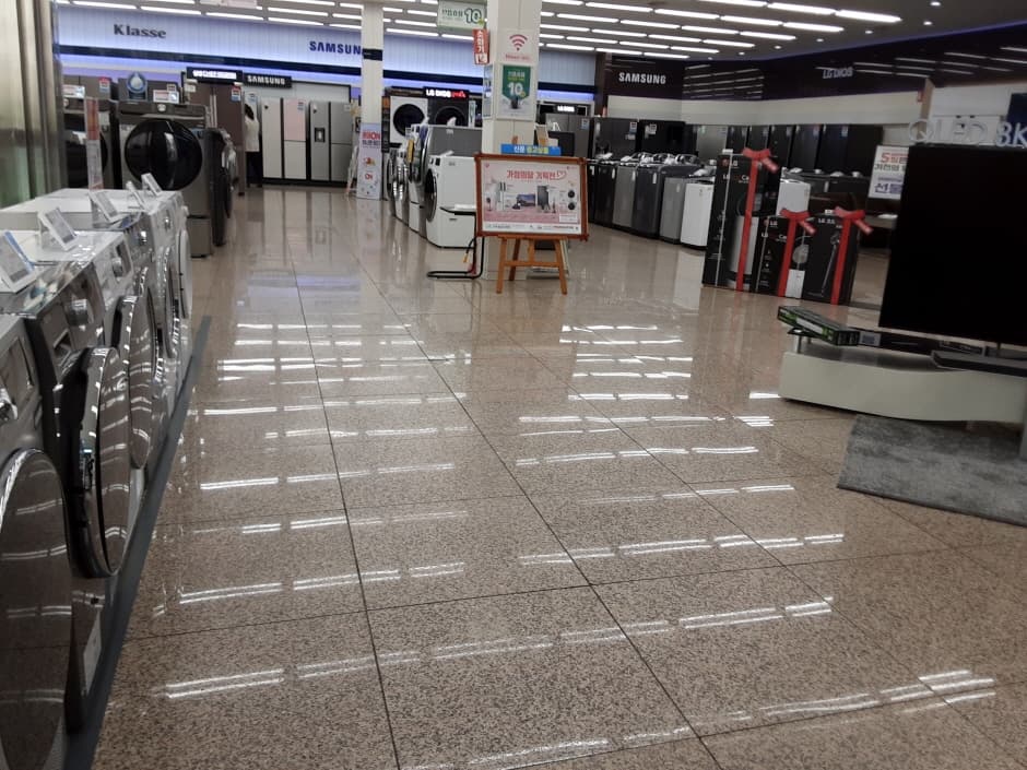 Himart - Yucheon Branch [Tax Refund Shop] (하이마트 유천점)