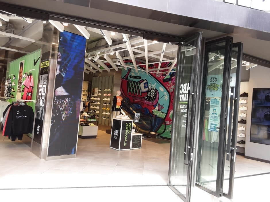 ABC마트 GS부산광복_2