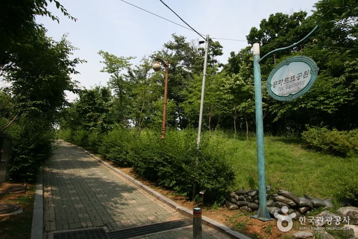 서울시 서초구 몽마르뜨공원05