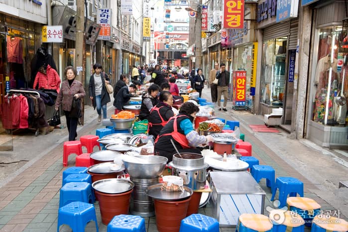Gukje Market Food Street (국제시장 먹자골목)
