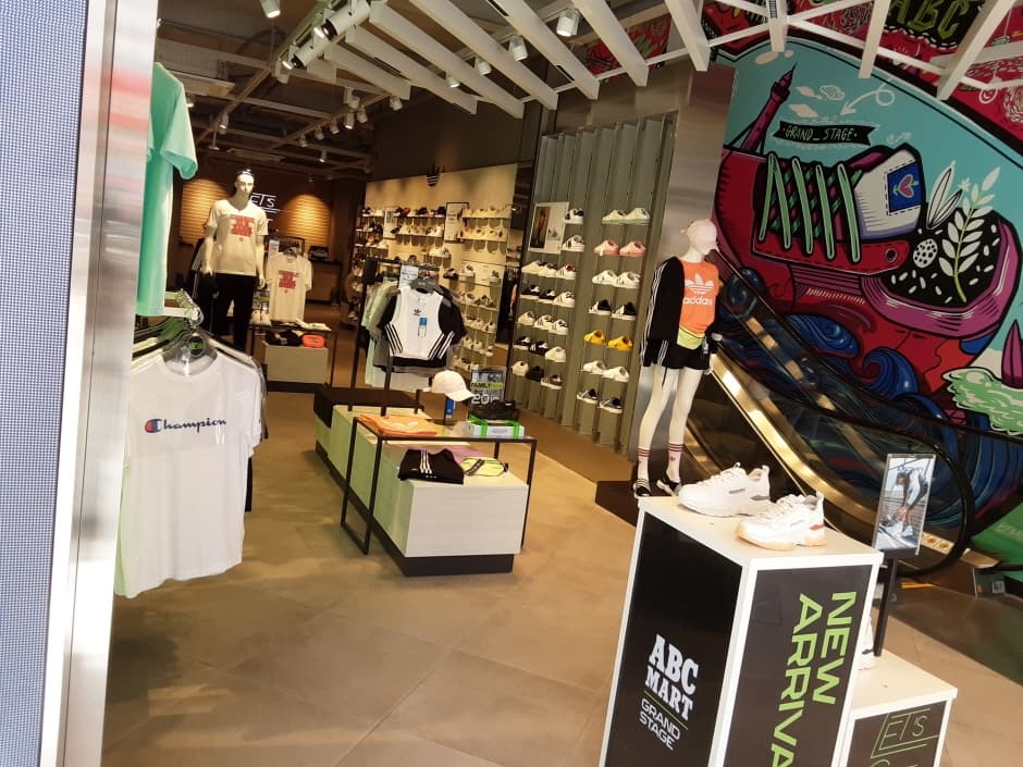 ABC마트 GS부산광복_3