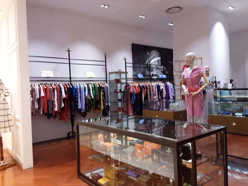 비비안웨스트우드 롯데백화점 에비뉴엘 월드타워점_2