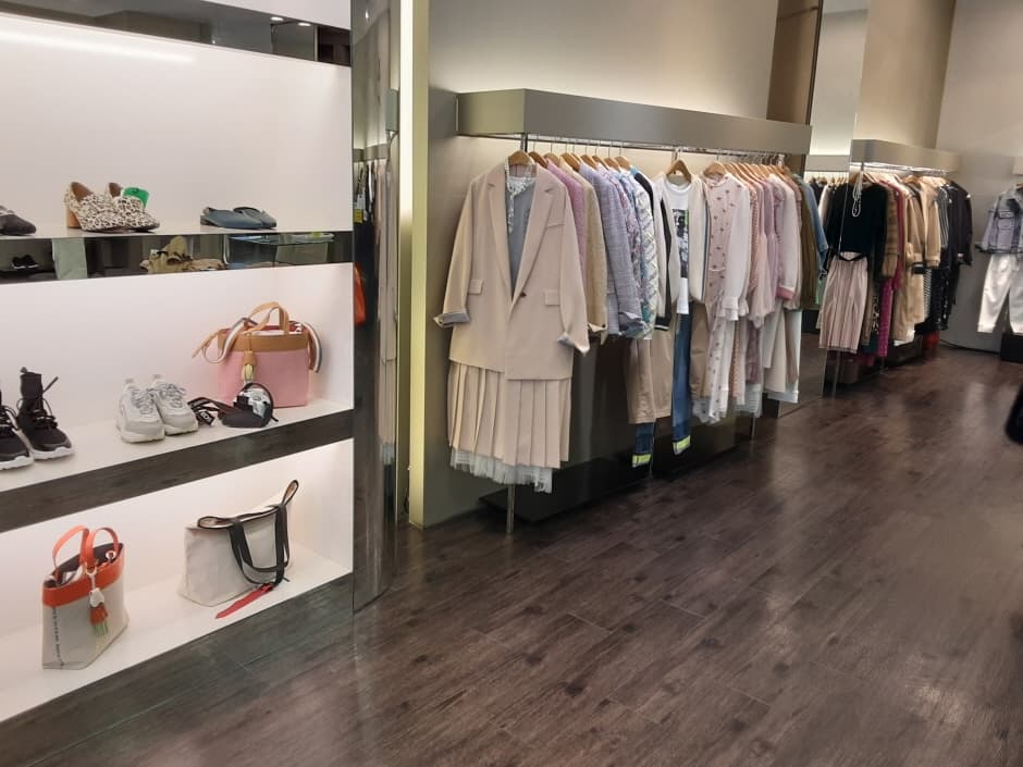 한섬 오즈세컨 신세계부산_2