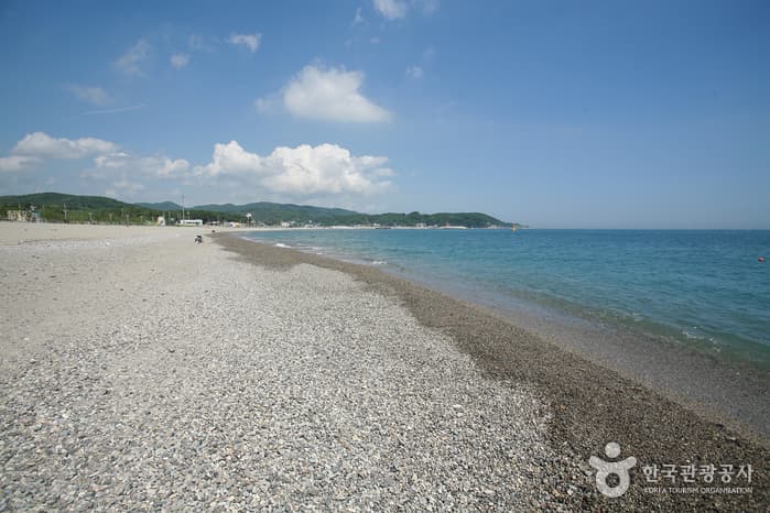 Najeong Beach (나정고운모래해변)