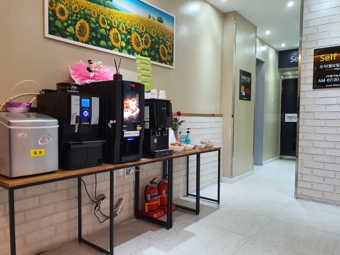 전북_전주_2나잇호텔_로비